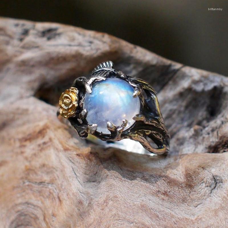 

Wedding Rings Vintage Moonstone Ring For Women Black Jewelry Flower Finger Female Charming Gift Statement