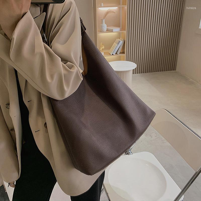 

Evening Bags Fashionable Message Shoulder Women Handbags PU Leather Shopping Travel Big Pockets Leisure Casual Multi-function, Black