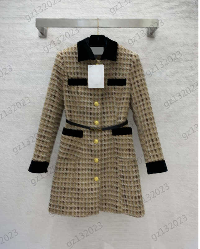 

Womens Wool Blends Coat Velvet Lapel Splicing Plaid Tweed Wool Coats Custom Button Open Belt Waist Folding Slim Outerwear Designer Brand Women Apparel 1970, 12