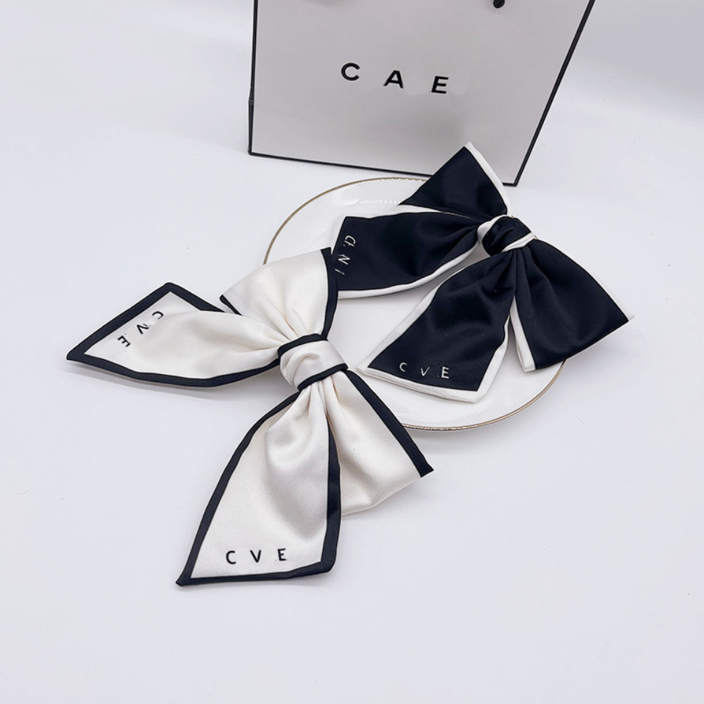 

Luxury Designer Headbands Womens French Princess White Bowknot Hairband Fashion Korean Autumn Sports Wide Edge Turban Headwraps for Hat Accessories Gifts