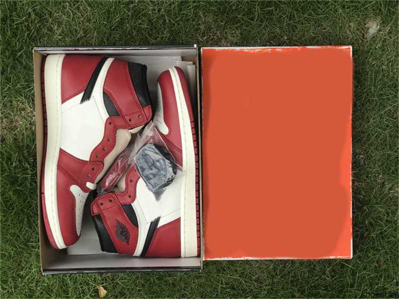 

Lost Found 1 High OG Basketball Shoes Authentic Varsity Red/Black-Sail-Muslin DZ5485-612 1s women men sports Sneakers With Original