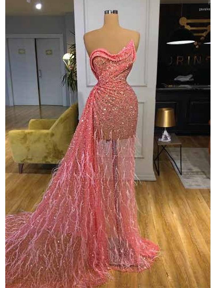 

Party Dresses 2022 Sexy Strapless Mermaid Prom Dress Sleeveless Floor-Length Feather Evening Gown Sparkle Sequin Train Formal Robes De, Red