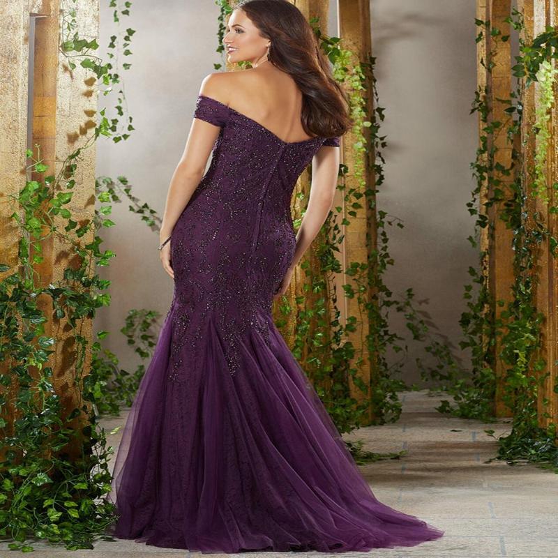 

Party Dresses Latest Elegant Full Length Burgundy Lace Mother Of The Bride Sleeveless Off Shoulder Wedding Gowns Mermaid, Champagne