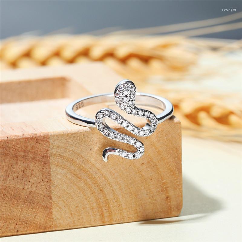 

Wedding Rings Dainty Female Snake Jewelry Ring Classic Silver Color Zircon Engagement Cute White Crystal Stone For Women