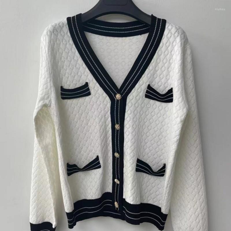 

Women's Knits French Small Fragrance Short Knitted Cardigan Wearing Lapel Niche Design Sense Simple Fashion Basic Women Long Sleeve Sweaters, Black