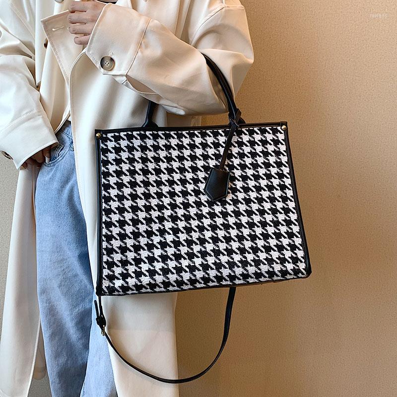 

Evening Bags Casual Canvas Women Handbags Messenger Fashion Female Tote Shoulder Bag High Quality Ladies Travel Crossbody For, Black 29cm