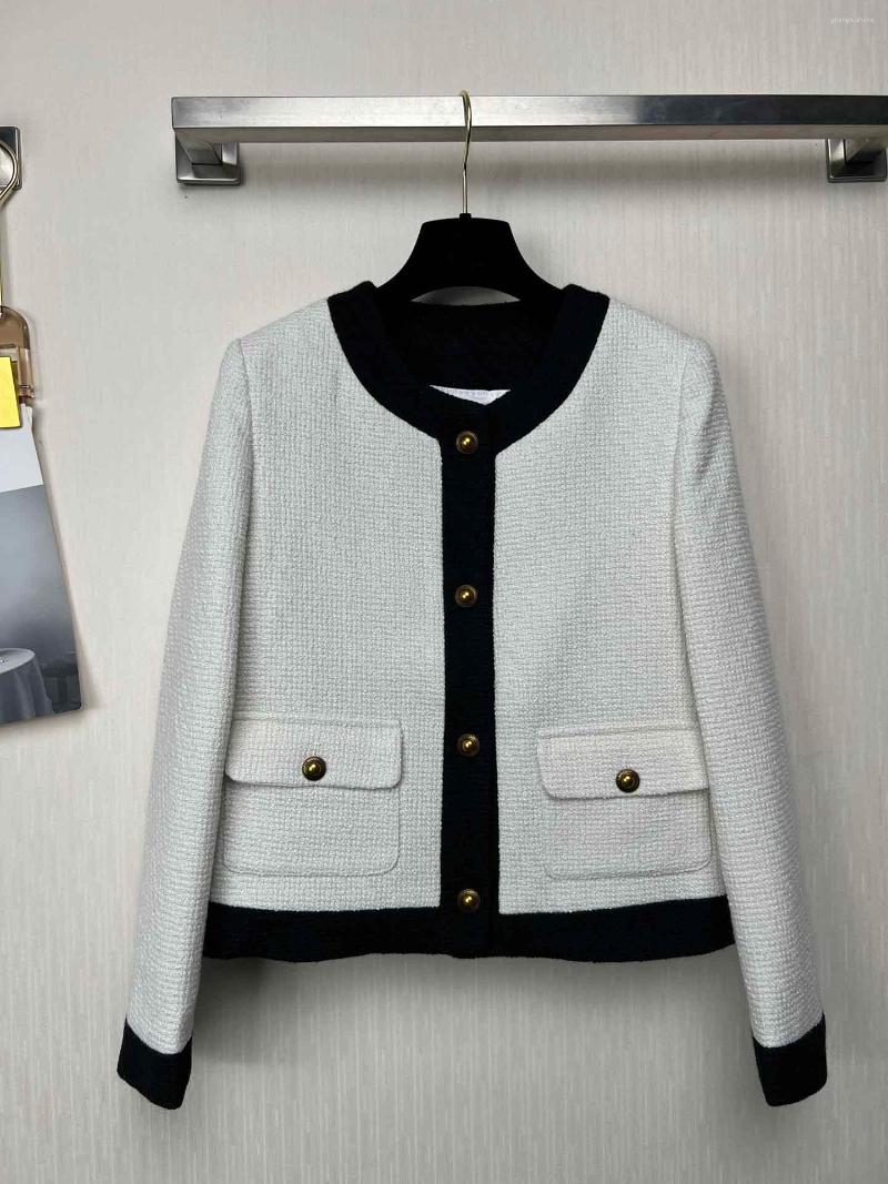 

Women' Knits Two Pockets Open Button Jacket Woven With Decorative Loose Version Of The Fashionable Temperament Autumn 0812, White