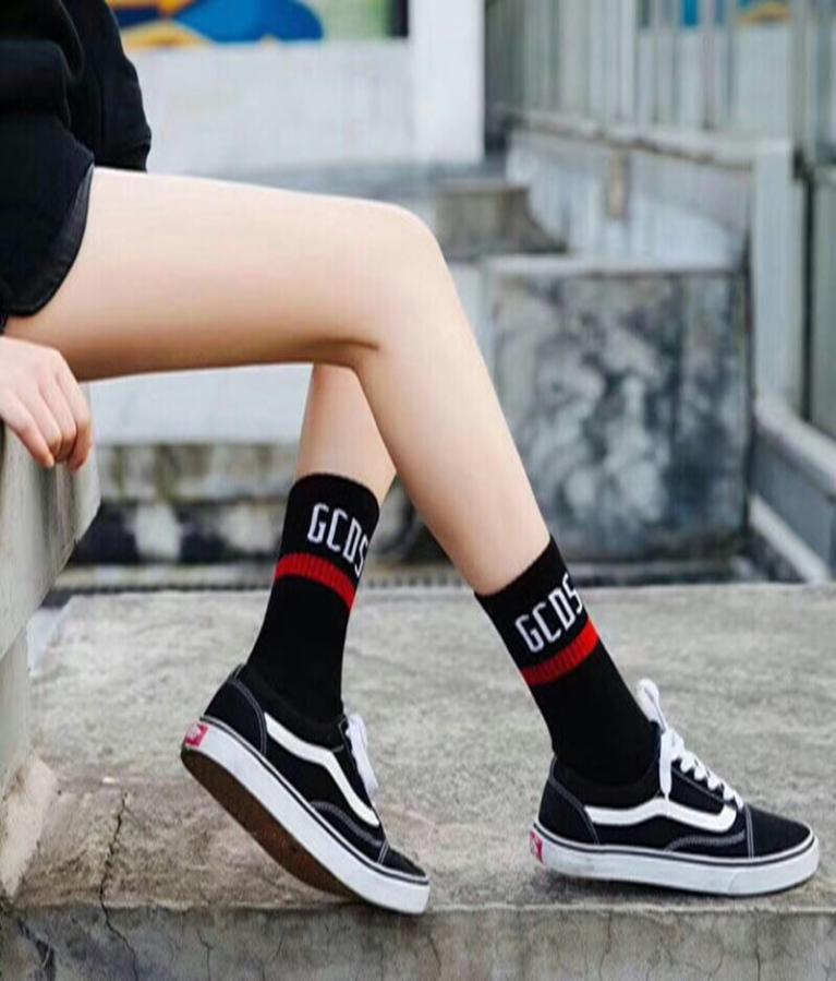 

3 pairs of girls sports socks mediumlength cotton hightube socks GCDS letter sockings9143433, 3 pairs/set