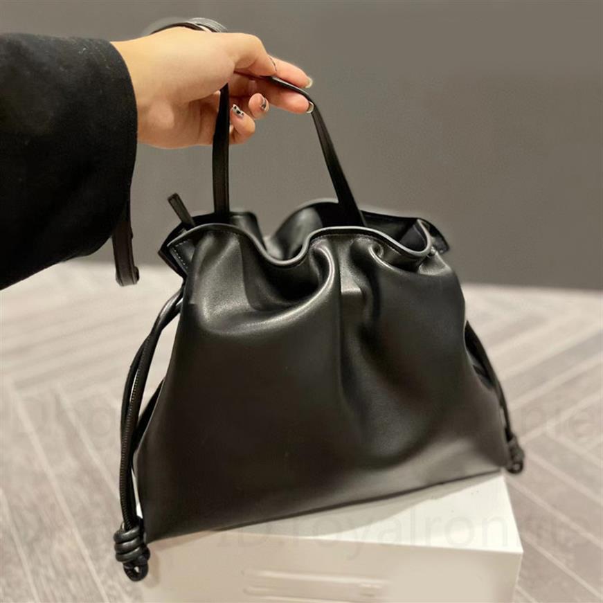 

Stunning Luxurys Designers Drawstring Bags Bucket Leather Handbags String One Shoulder Bags Letter Fold Women Totes Fashion CrossB295s, No bags