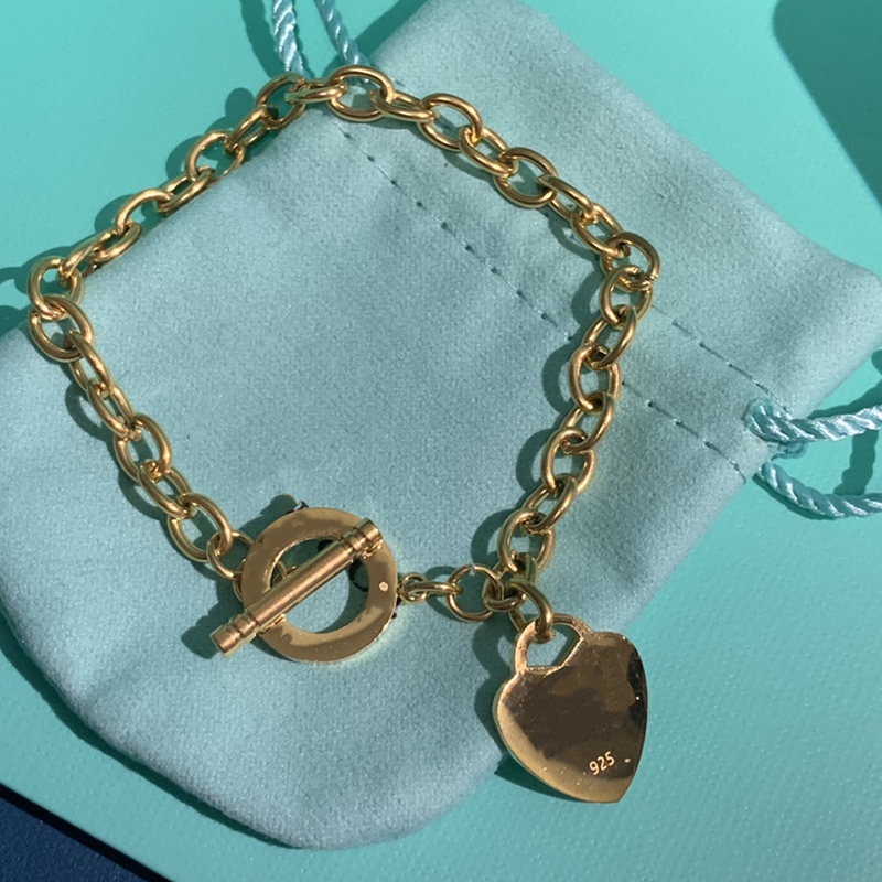 

Designers bracelets Luxury Women Charm bracelet Diamonds love design jewelry with bracelets boutique Wedding Wear Valentine's Day jewelrys Various styles good