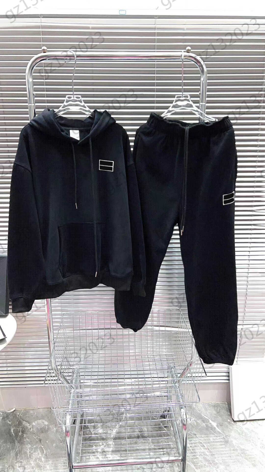 

Two Piece Sets Womens Two Piece Pants Color Contrast Logo Embroidery Kangaroo Pocket Design Fashion Sweatshirts Bunched Feet Casual Trousers Brand Women Wear