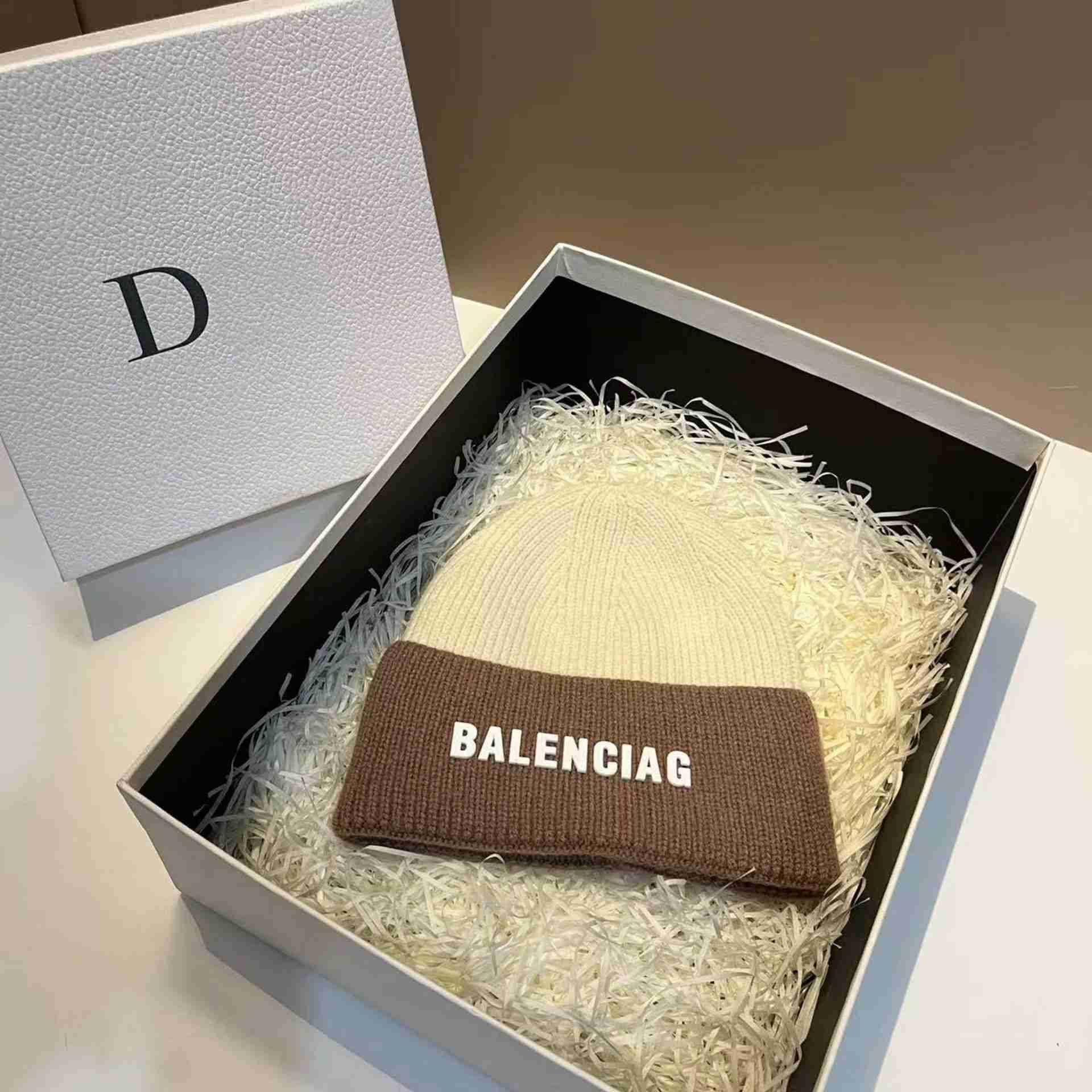 

and Designer Balenciga Beanie Ball Cap Hat Winter Balencigass New Woolen Bonnet Autumn Versatile Korean Warm Cold Knitted OECI, Gray