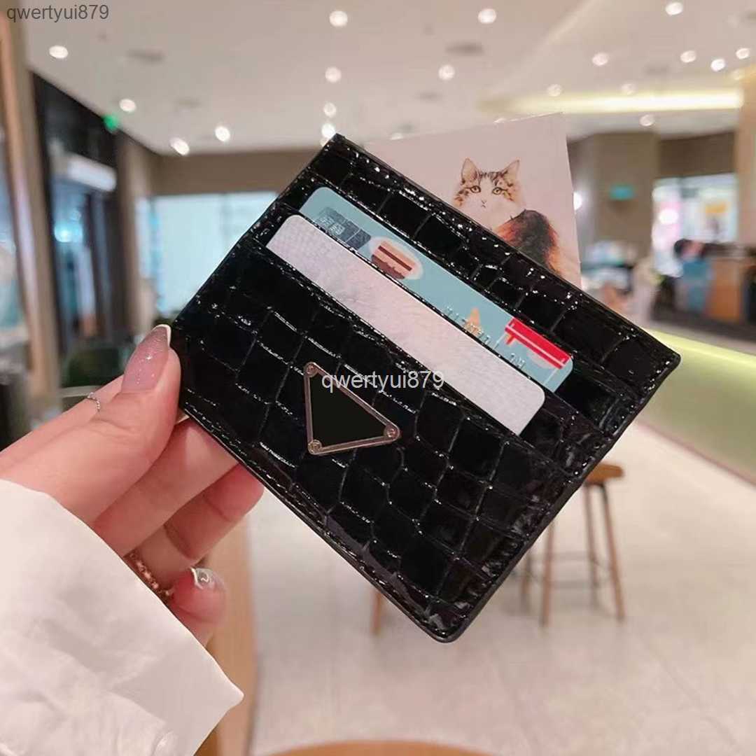 

Card Holders Luxury Designer Crocodile Skin Card Holder Men Alligator-Skin Purse qwertyui879 Fashion Womens Purses Mens Credit Cards Wallet Bag 122022H, Wine red crocodile skingold p