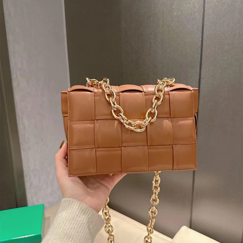 

Classic Women Designer Chain Bag Padded Handbag Leather Shoulder Bag Cassette Bags Cross Body Designers Handbags Womens Crossbody Bags Totes, White