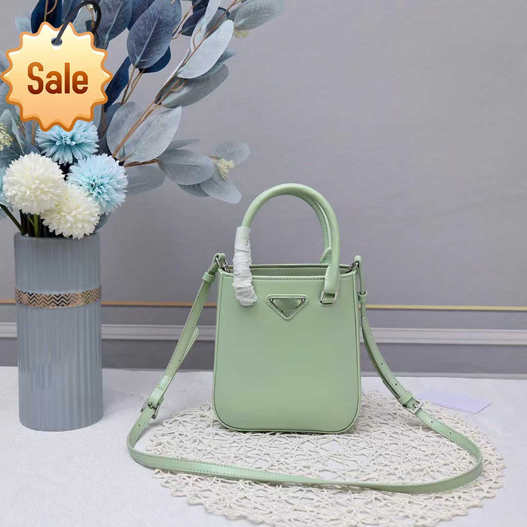 

Women's Luxury Designer Handheld Shoulder Bags 2023 New Mini Textured Leather Handbags Portable Mobile Phone Bag Gift Box Packaging Factory Direct Sales, Pink