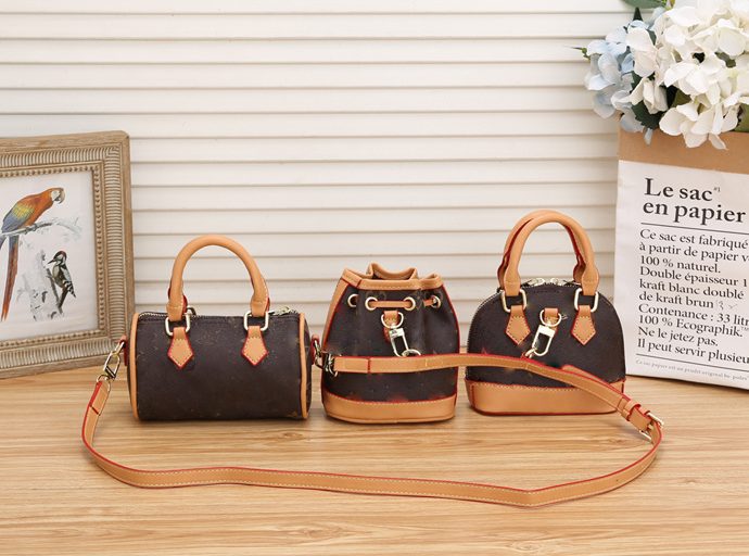 

Brown presbyopia pattern contrasting color classic designer bag suit 2023 luxury brand nano shell bucket bag a shoulder strap versatile and practical, No bag