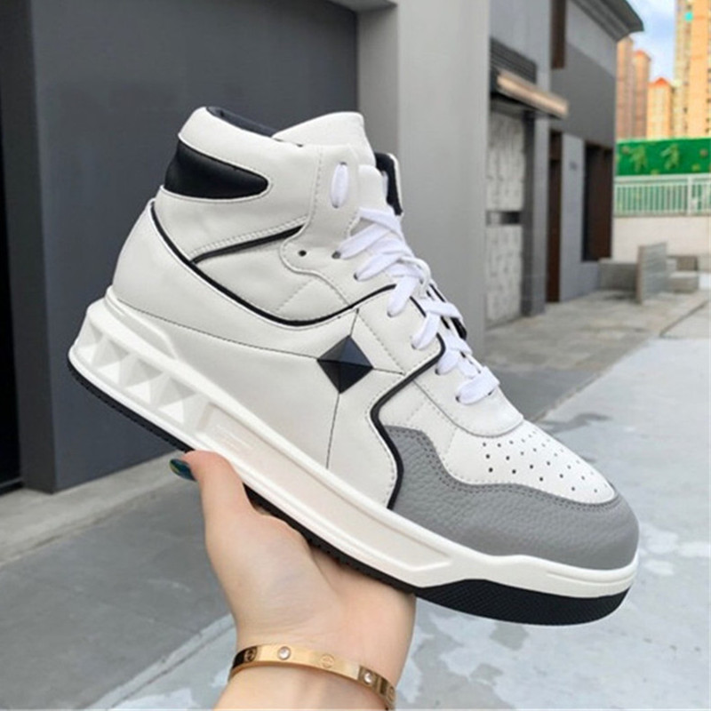 

Contrast Lovers Leather Casual Sneakers Classic High- top Lace-up Flat Skateboarding Shoes, White a