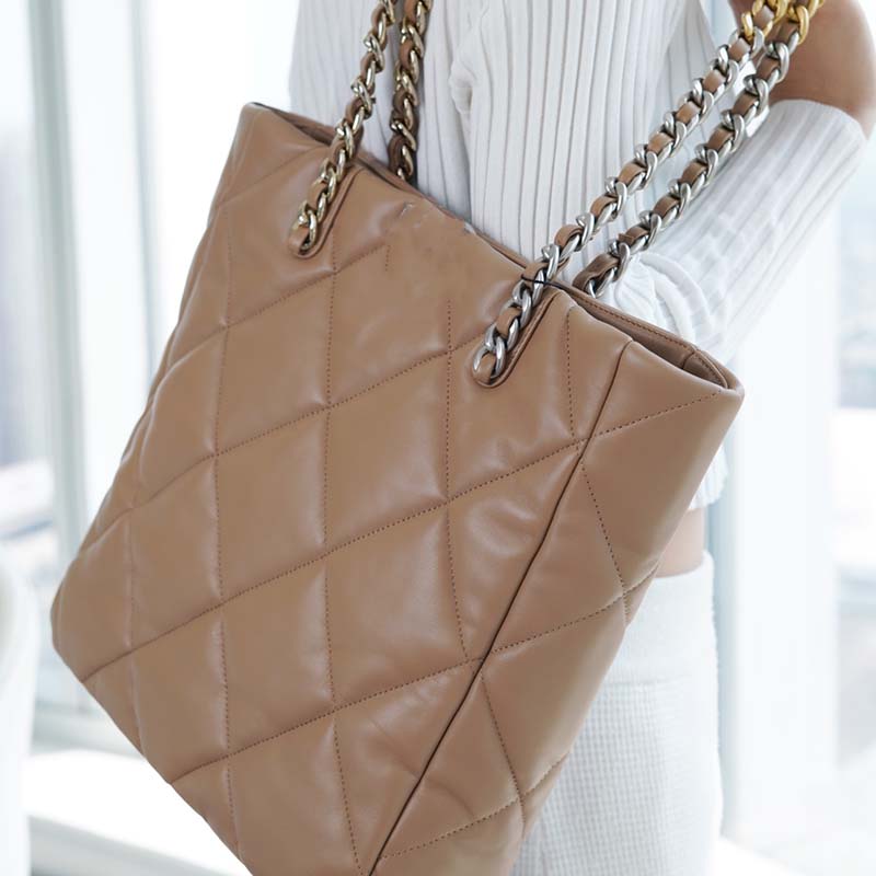 

Totes Large Capscity Canvas Tote Bags for Women Luxury Shoulder Crossbody Bag Female Fashion Designer Messenger Handbag The small fragrance style is versatile, Camel2