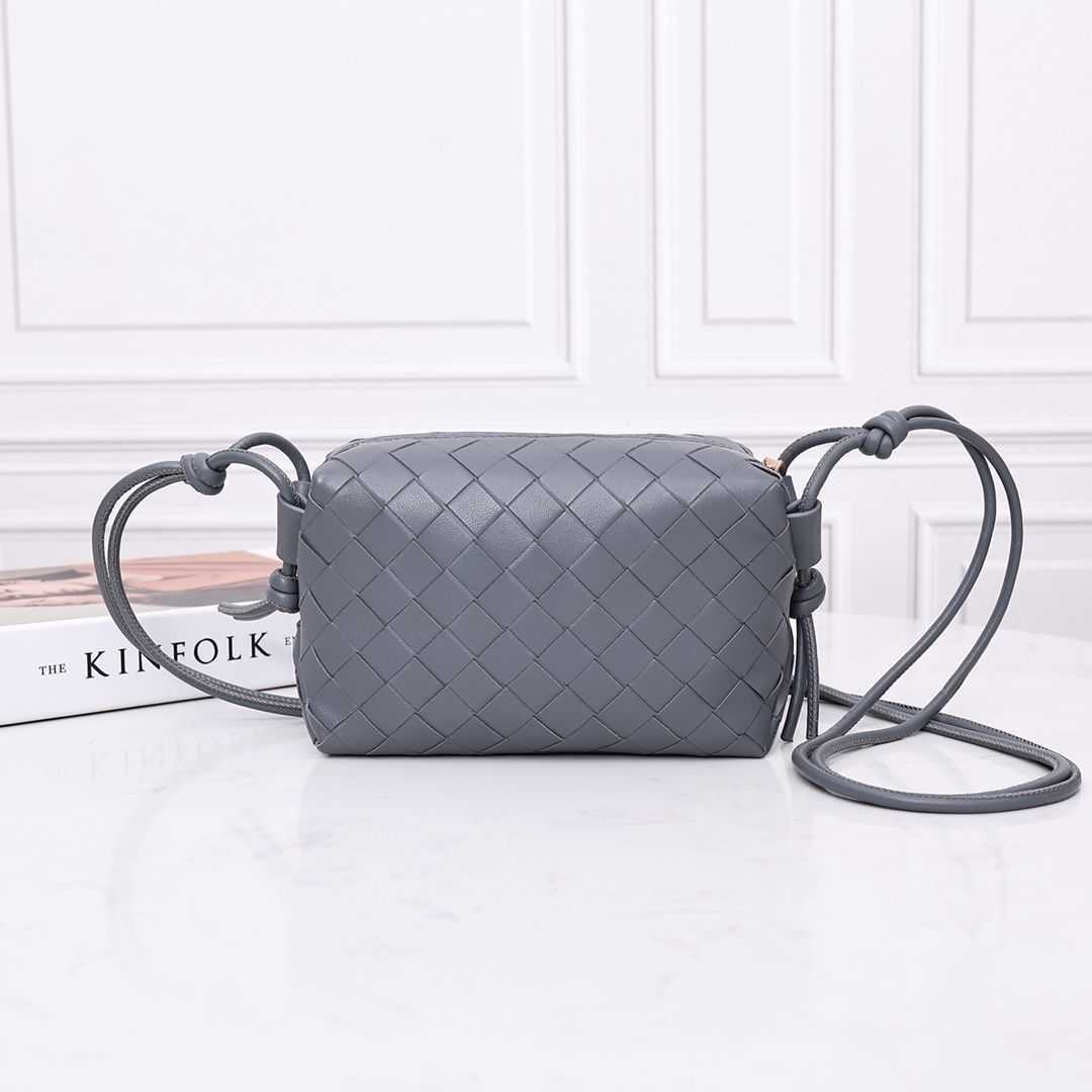 

Shoulder Bottegass Venetass Buckle Oblique Luxury Women Bag Handbags Mini Woven Metal Span Loop Camera, Black