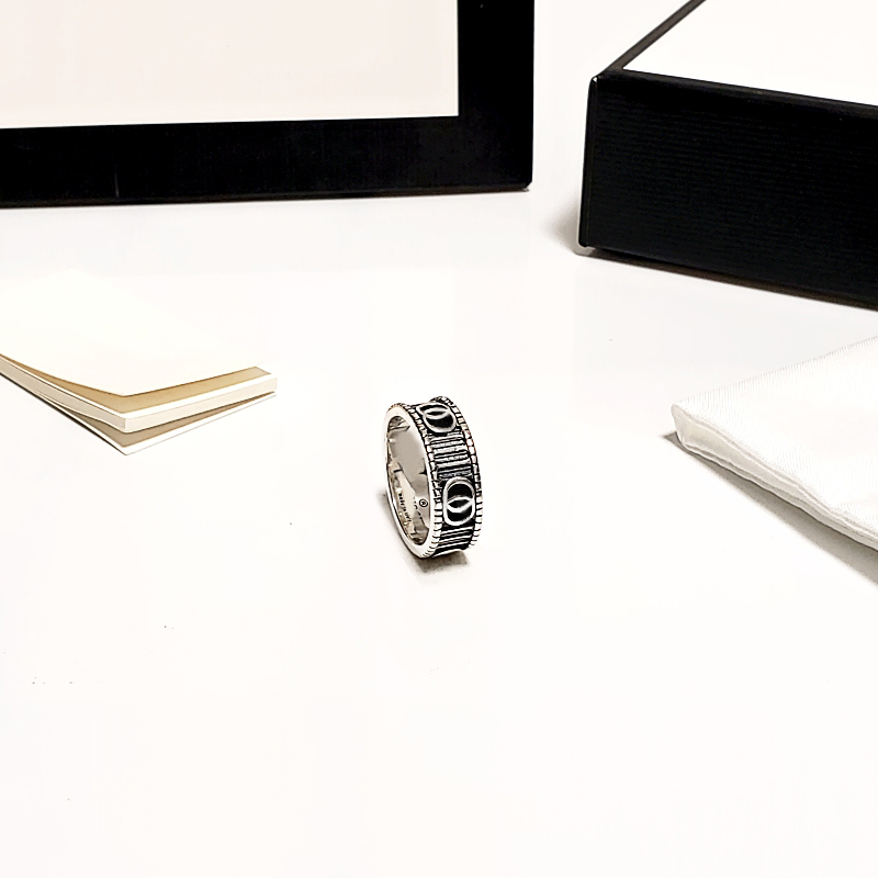 

Classic Luxury Men and Women G Rings Fashion Sunflower Brass Rings Non-Fading Anti-Allergies Valentine's Day Birthday Gift