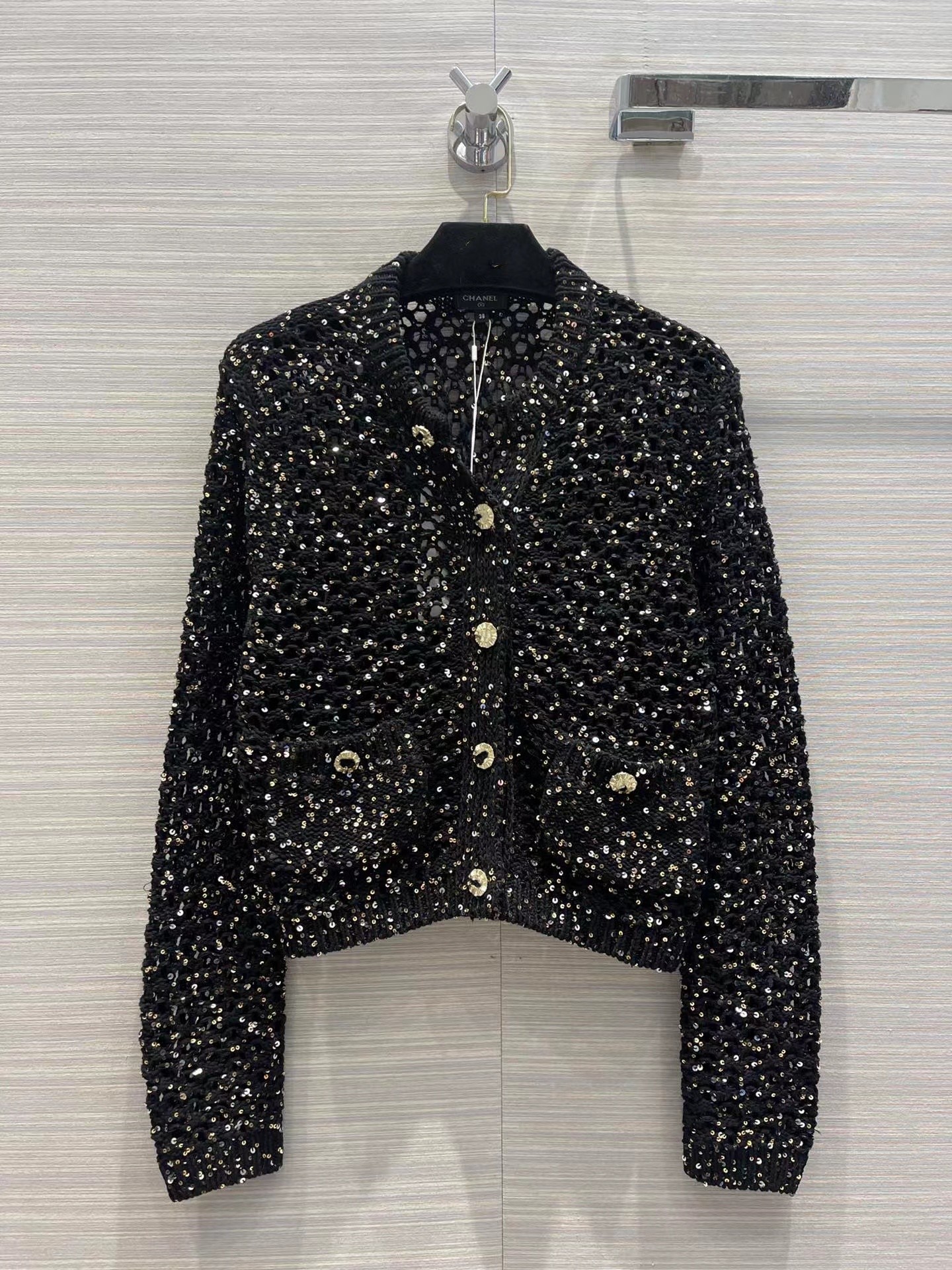 

Women' Knits & Tees 2023 New Spring O Neck Long Sleeve Sequins Panelled High End Jacquard Women' Designer Sweater 1222-20, Black