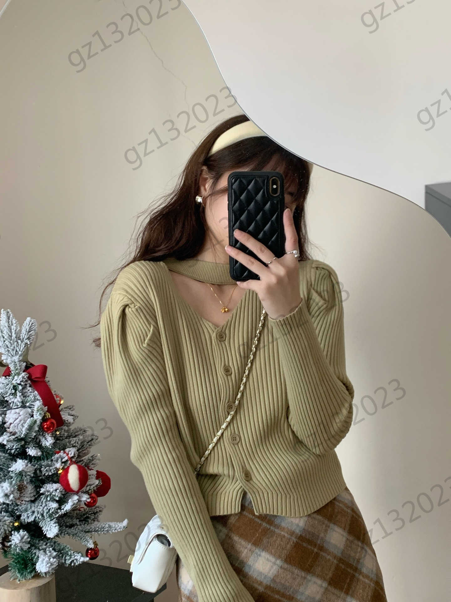 

Womens Sweaters V-neck Design Slim Neck Lines Pleated Long Sleeve Knitted Cardigan Button Opening Fashion Slimming Knitwear Brand Women Clothes, 16