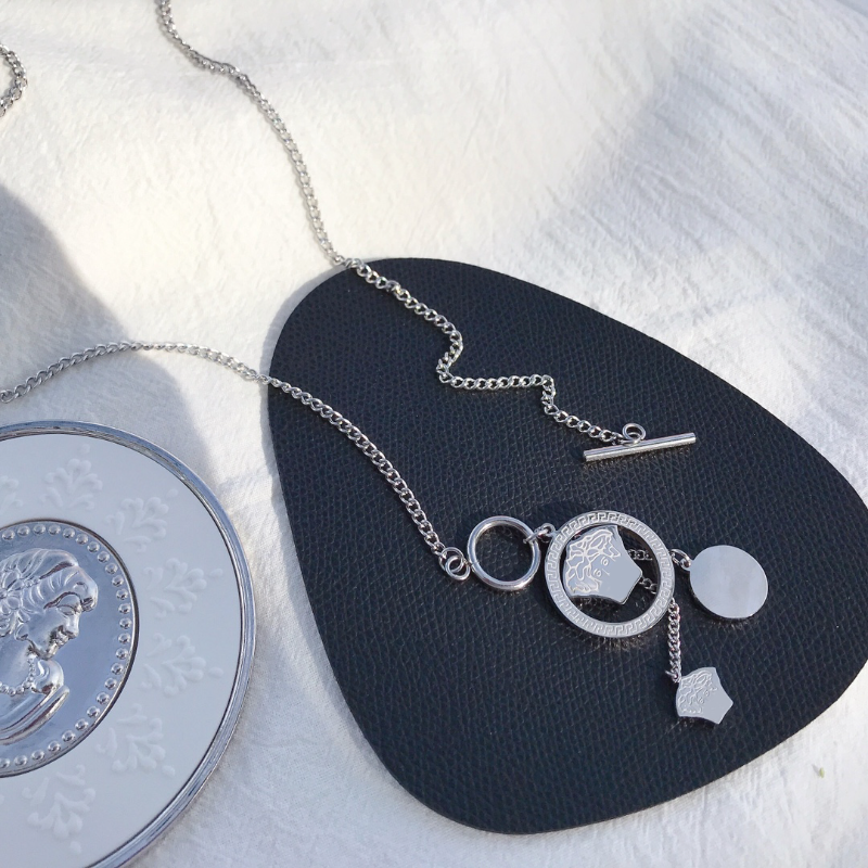 

Designers Brand Choker Necklaces Designer 925 Silver Plated Stainless Steel Face Pendant Necklace For Fashion Women Wedding Jewelry X308