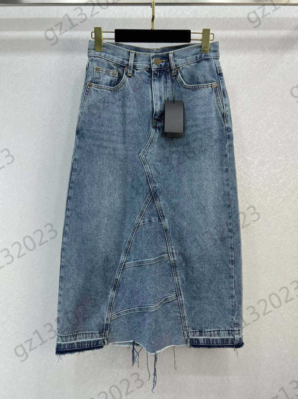 

Womens Skirt Patchwork Tassel Design Denim Skirts Metal Button High Waist Designer Short Skirt Fashion Brand Women Clothing 1970