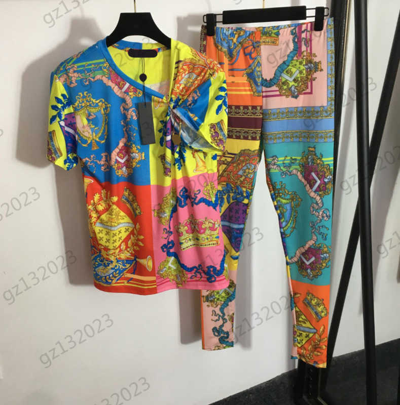 

Womens Tracksuit Metal Pins Adorn Crown Prints Crewneck Pullover T-shirt Elastic Breathable Fabric Sports Casual Trousers Women Clothing 1970