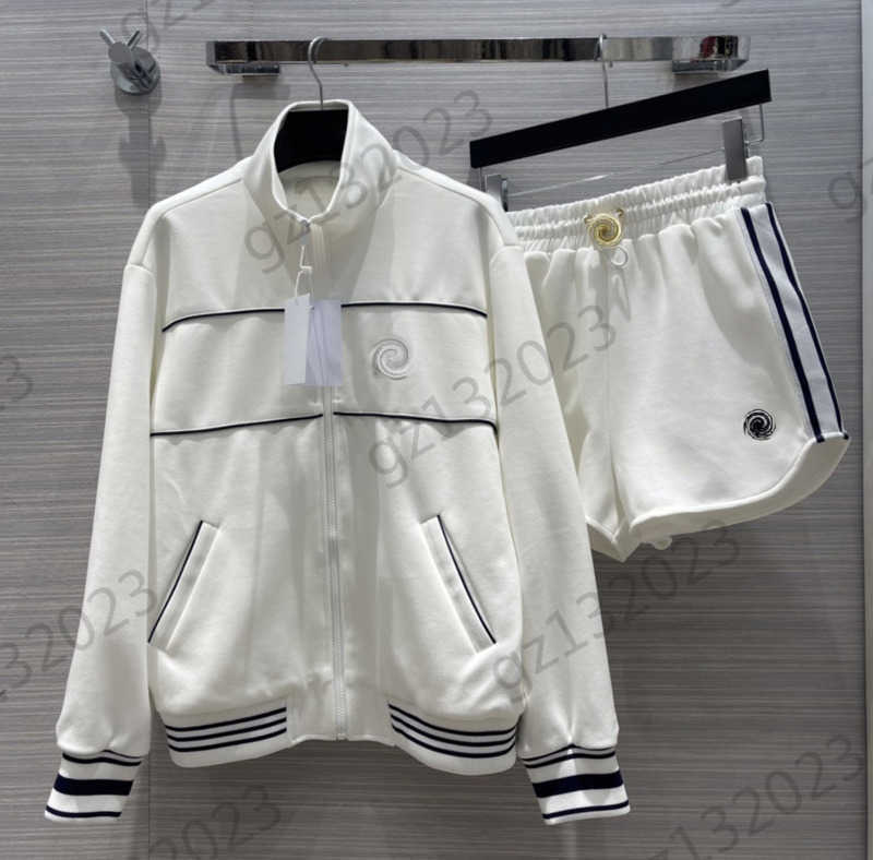 

Womens Two Pieces Pants Logo Embroidery Stripe Decoration Stand Collar Zipper Long-sleeved Jacket Elastic Waist Pull Rope Loose Shorts Women Clothing 1970