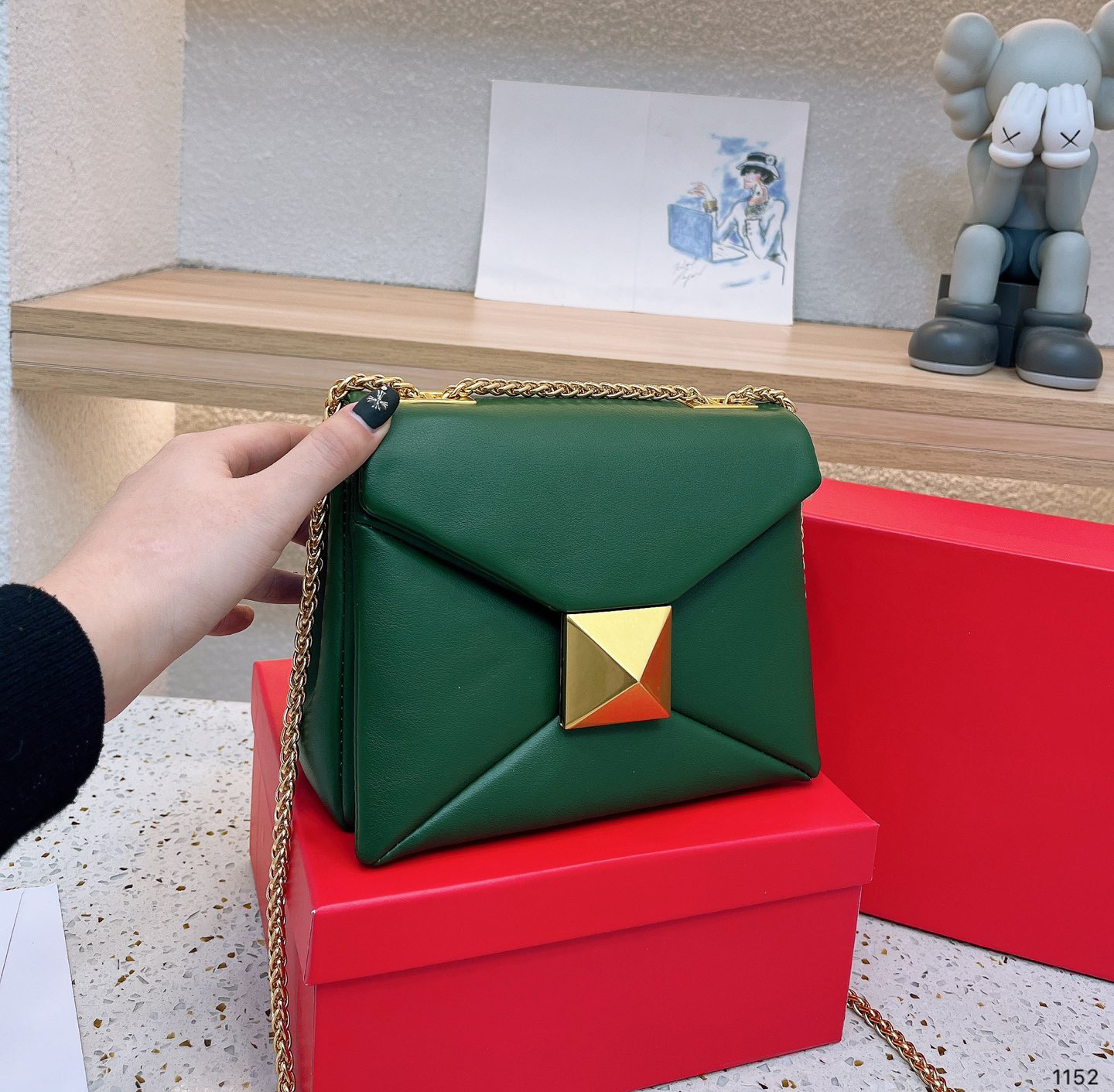 

Luxury tote purse Shoulder bag Brand handbag message bags Genuine Leather Crossbody Cattlehide 5A Quality 20CM Gold Chain Womens Fashion, White