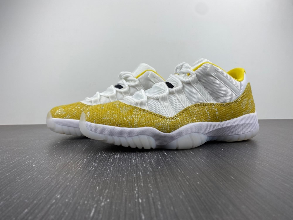

Shoes Yellow Snakeskin 11s Real Carbon Fiber White Tour Yellow-sail 11 Sports Sneakers Ah7860-107 with, #1