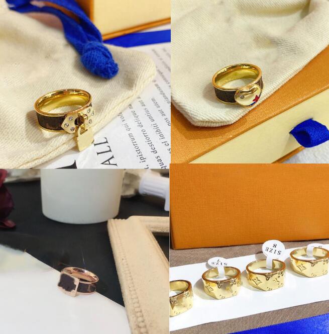 

20style New Luxury Designer Rings Women 18K Gold Plated Stainless Steel Love Wedding Supplies Faux Leather Ring Fine Carving Finger Ring Accessories 6 7 8 9