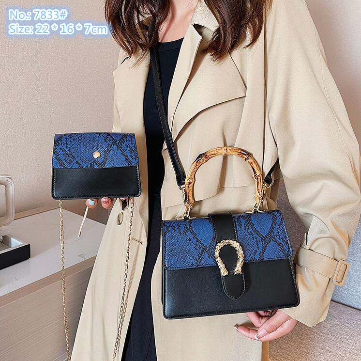 

Wholesale factory ladies shoulder bags 6 color street personality two-piece printed handbag retro snake chain bag popular contrast leather backpack, Red-7833#