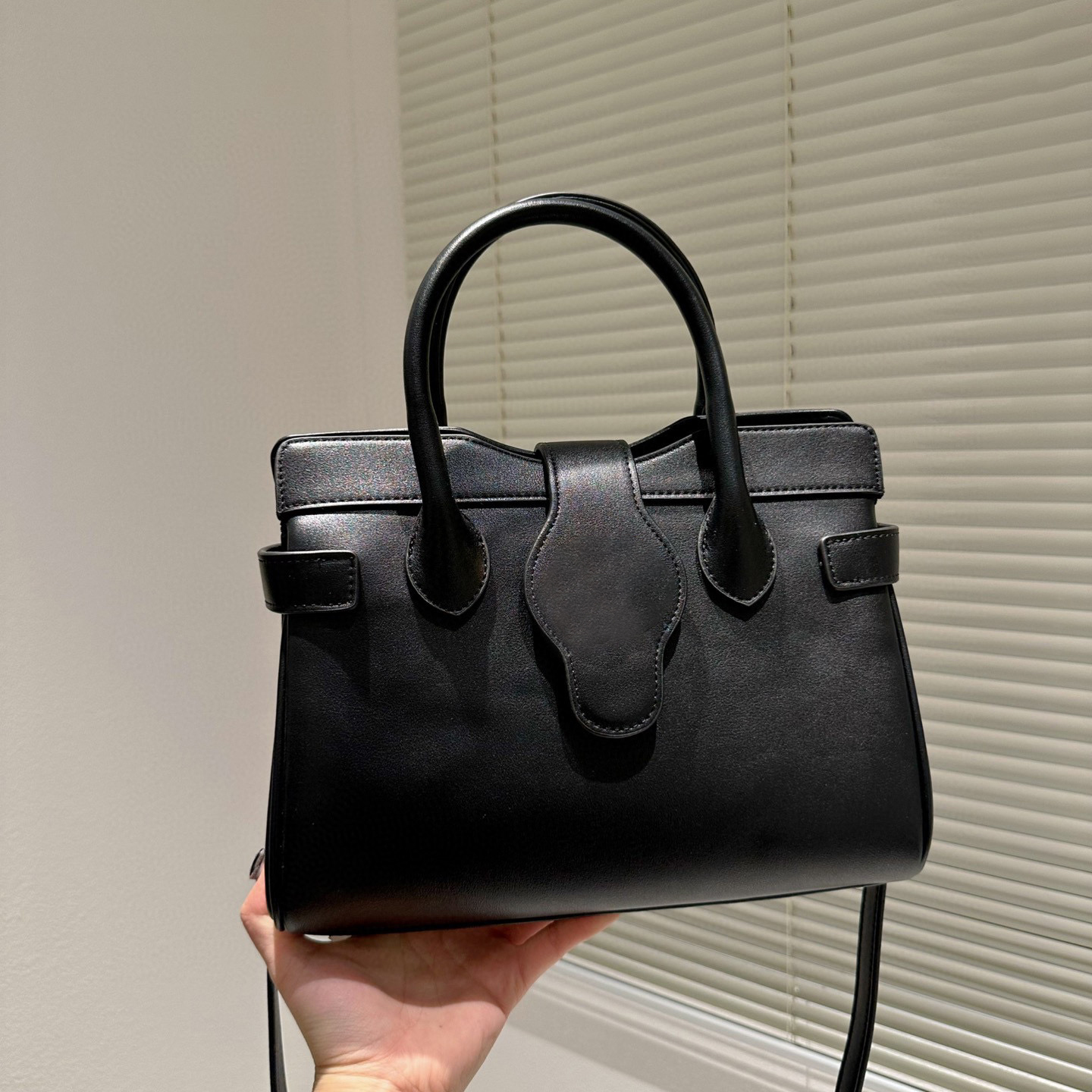 

5A Designer Bag Fashion Simple Temperament Tote Large Capacity Multi Color Womens Retro Single Shoulder Handbag, Deep brown