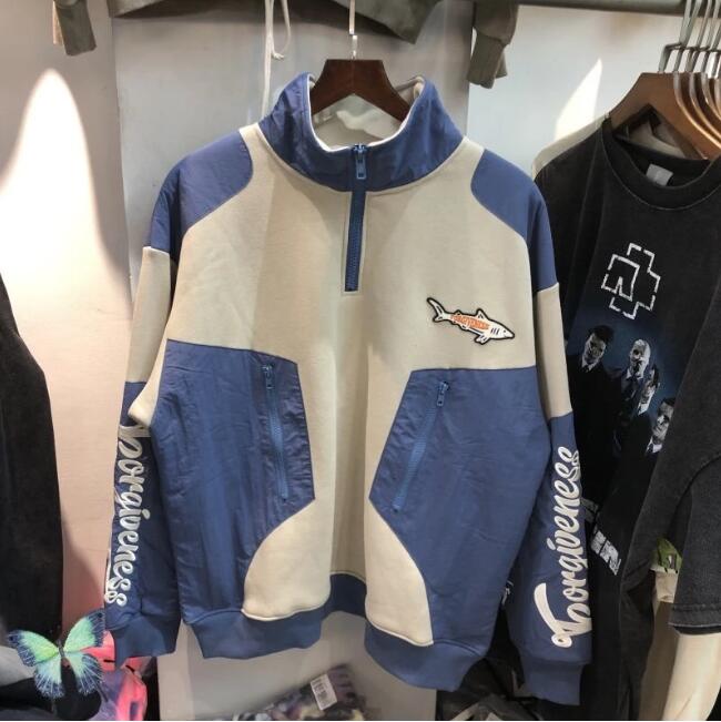 

Patchwork Embroidery Side Zip Pocket Fleece Pullover Sweatshirts