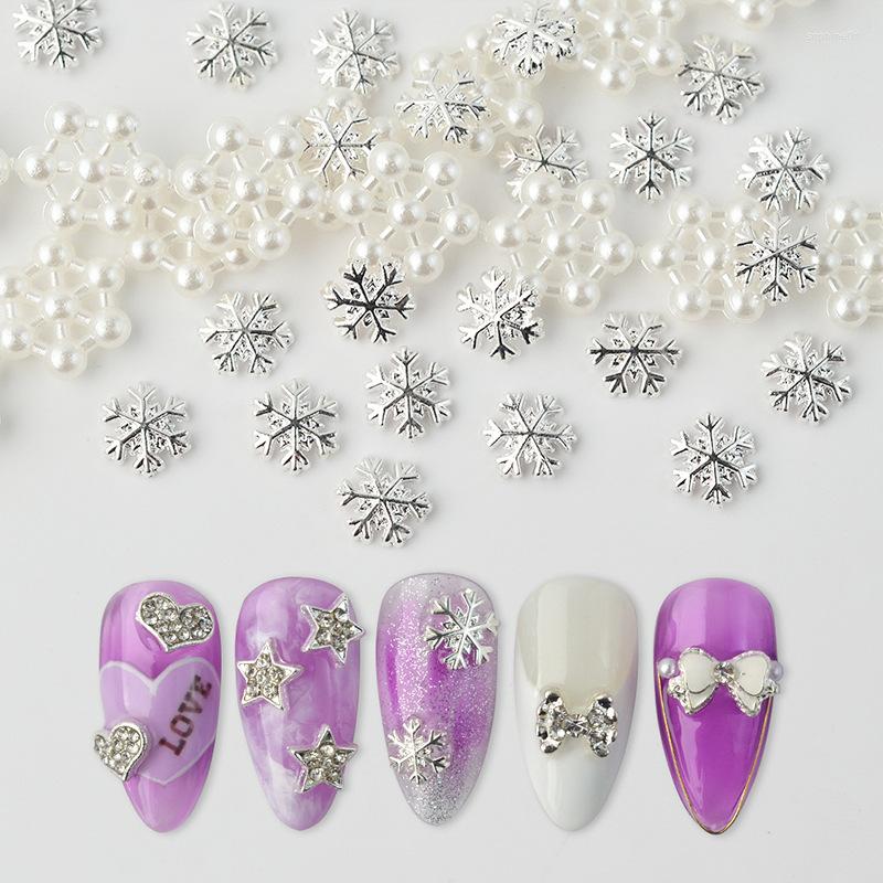 

Nail Art Decorations 50PCS/Lot Bright White Silver Snowflake Sequin Christmas Alloy Rhinestone Manicure Polish Ornament Gem