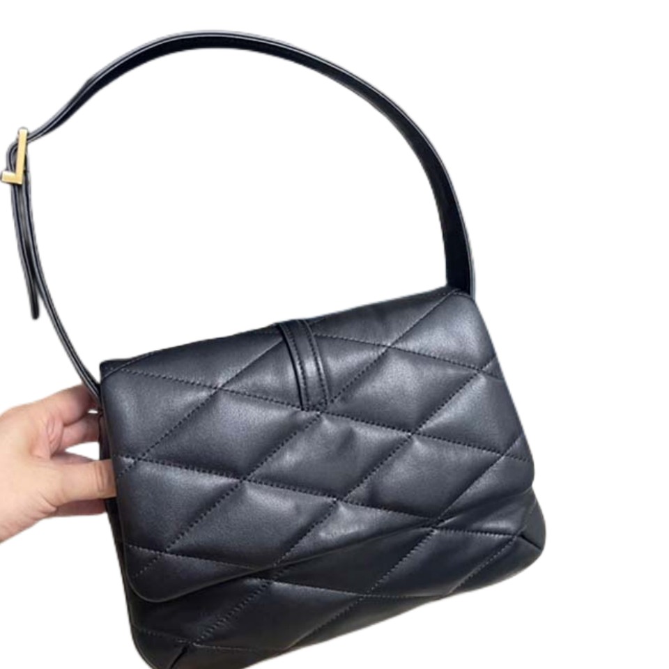 

Luxurys designers shoulder bag classic letter chain crossbody bags designer handbags Hobo shoulders for women chest pack lady Wholesale quality luxurys fashion, Black