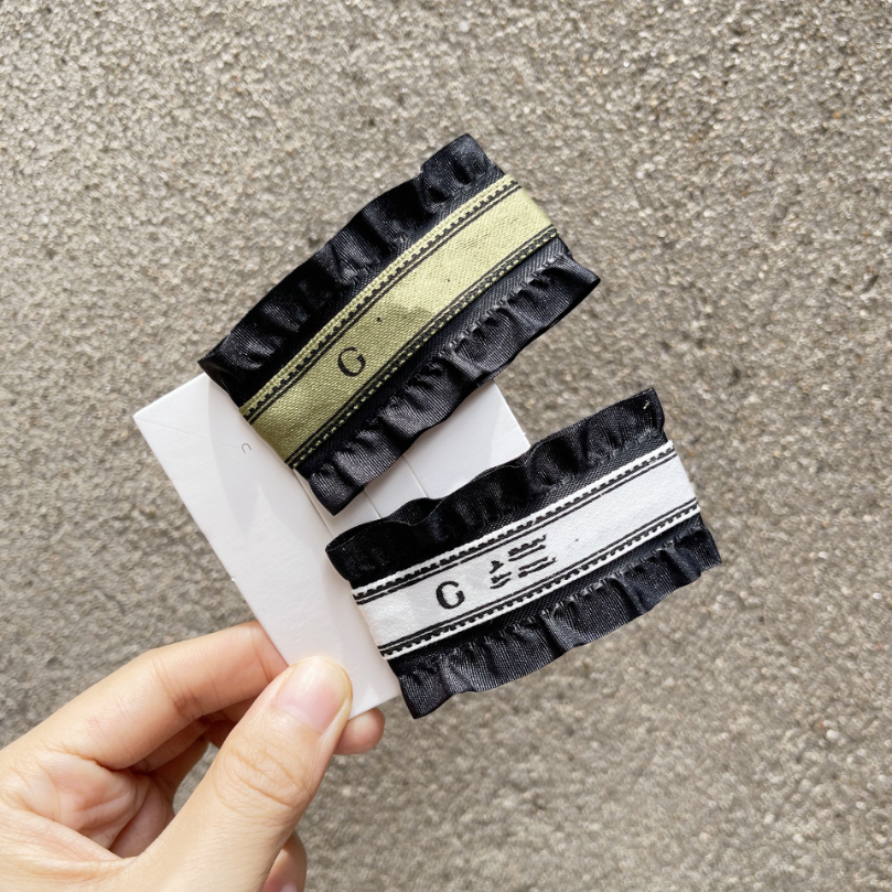 

Minority design Hairpin Fashion Designer Hair Clip Retro Womens Luxury Black And White Lettered Headwear Classic Style Bb Clip High Sense, White g