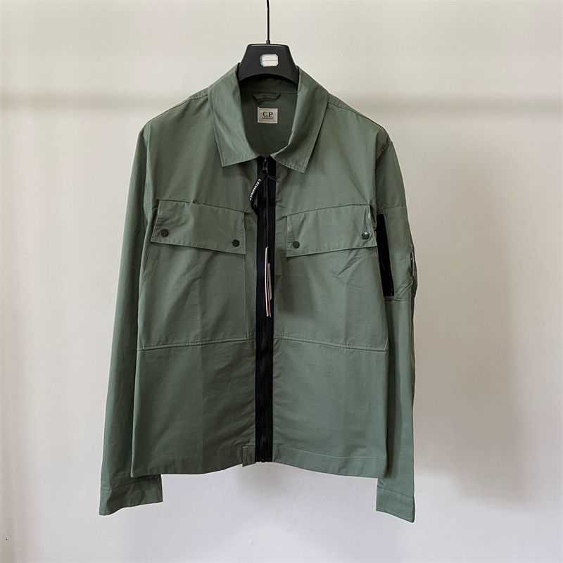 

2023 Men's Loose Shirt Jacket Men Gabardine Sweatshirts Cp Multi-pockets Button Jackets with Thin Coat Spring and Autumn British Young Fashion Djf5, Black