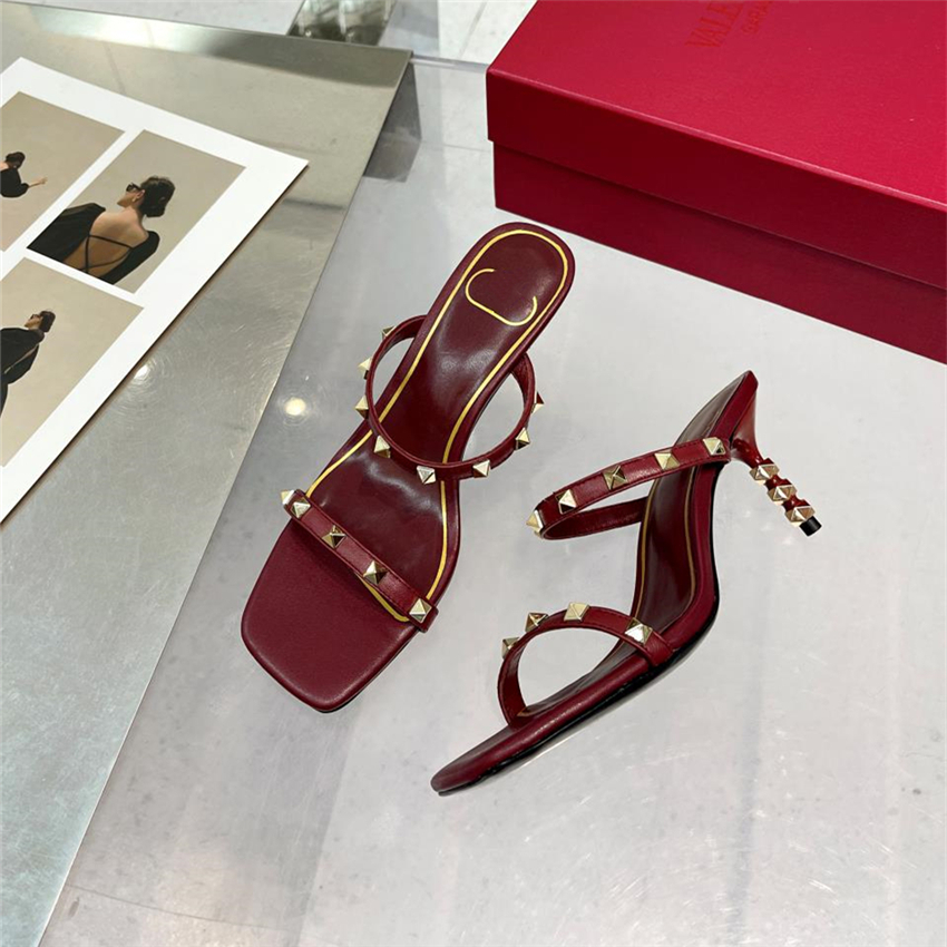 

Summer Popular 2023 Women Sandals Valentinoity Luxury Brand Business Dress Wedding Party Leather High Heels Casual Flat Slippers 03-016