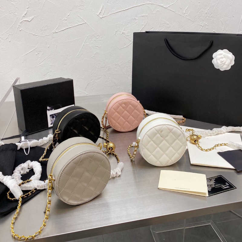 

2022 new casual leather small fragrance diamond round cake bag fashion small gold ball sheepskin chain bag for young women, Gray