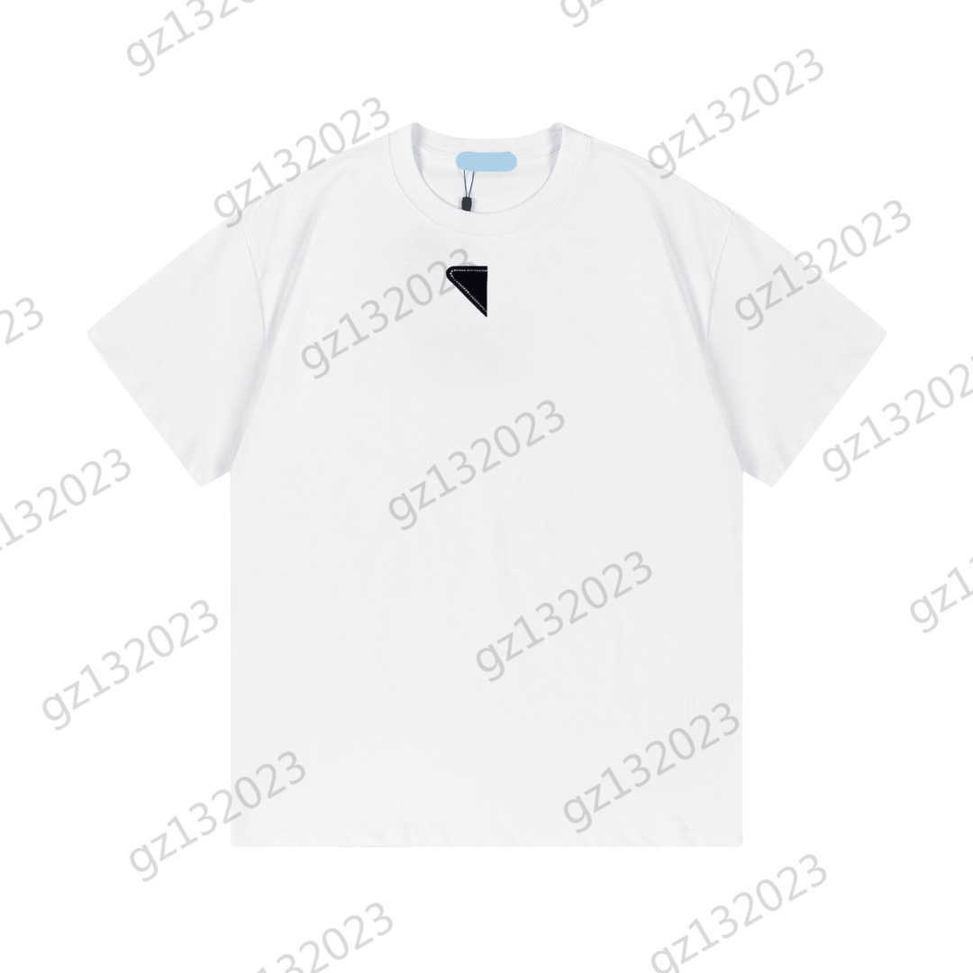 

Womens Clothes T-shirts Triangle Logo Applique Short Sleeves T-shirt Understated Luxury Designer Simple Basic Style Tees Unisex Style Women Clothing