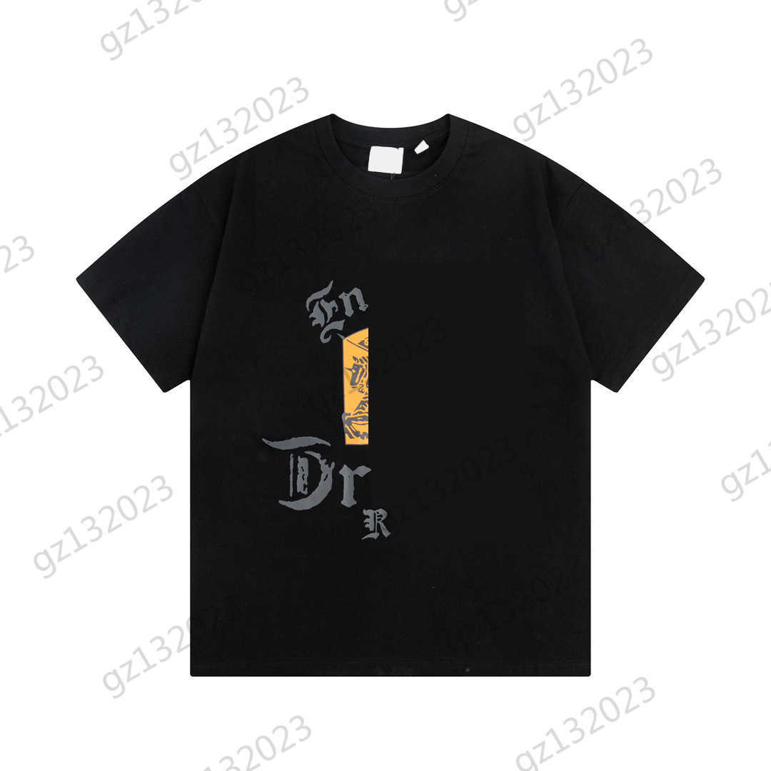 

Women Shirt T-shirts Chest Knightly Print Short Sleeve T-shirt Unisex Style Simple Joker Designer Top Spring Summer Fashion Women Clothes