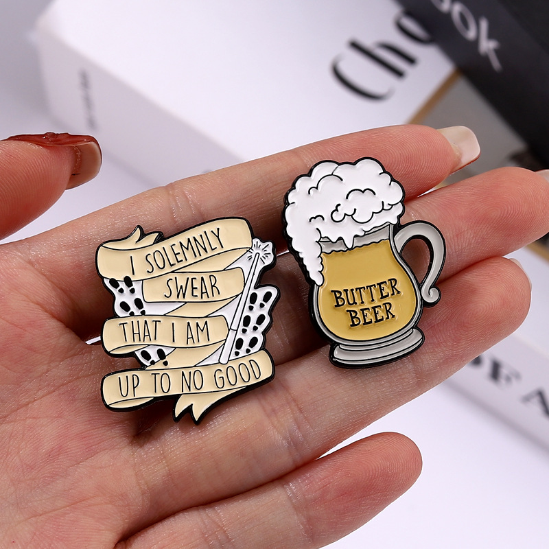 

Cute Brooches Pin for Women Kids Letter Bottle Vintage Fahsion Jewelry Shirt Coat Dress Bag Decor Metal Enamel Pin Accessories