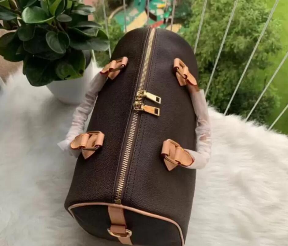 

2021 Women Messenger the tote bag Travel handbag Classic Style Fashion luggage bags Shoulder Bag Lady Totes handbags 30 cm With key lock, White