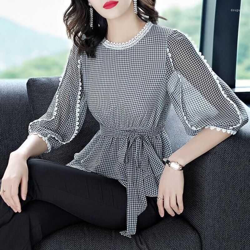 

Women' Blouses 2022 Korean Style Spring And Autumn Ruffled Three-Quarter Sleeve Top Plaid Shirt