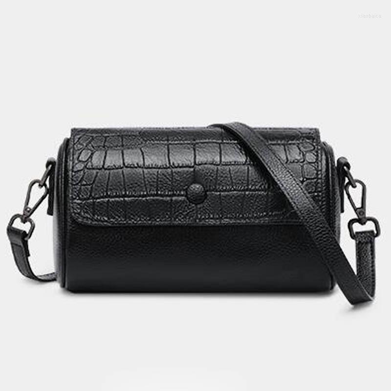 

Evening Bags 2022 Fashion Leather Handbags Shoulder Bag High Quality Leisure Pillow All-match Handbag Messenger, Black