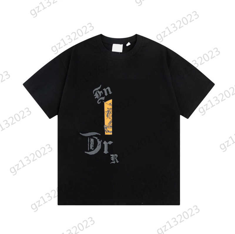 

Women Shirt T-shirts Chest Knightly Print Short Sleeve T-shirt Unisex Style Simple Joker Designer Top Spring Summer Fashion Womens Clothes 1970