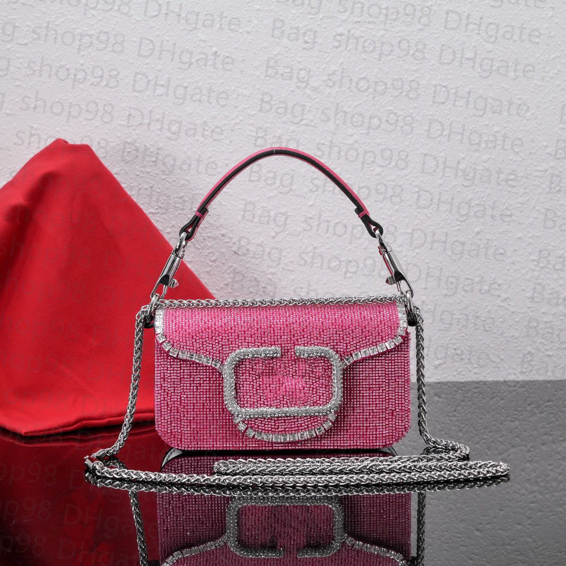 

7A Top Mini LOCO Crystal Shoulder Bag with Diamond Logo Handbag V-shaped Buckle Flap Women Bag Interior Sheepskin Original Design New Fashion Designer, Black